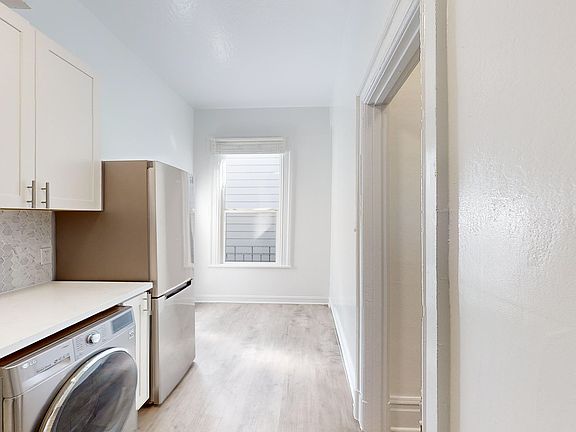 5th image of 3095 Washington St #15