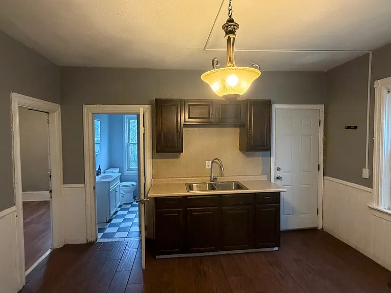 19 Covell St #2 — Photo 4