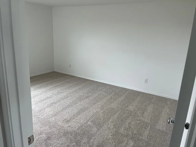1507 Forge Pond Ln — Photo 7