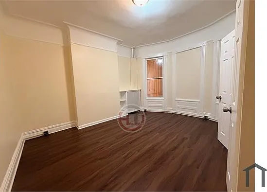 3 bed, $3,633 — Photo 4