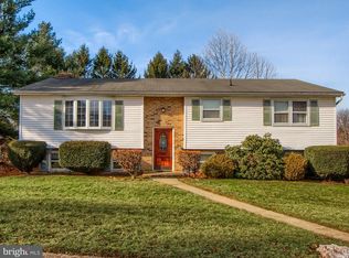 184 April Ln, Dallastown, PA 17313
