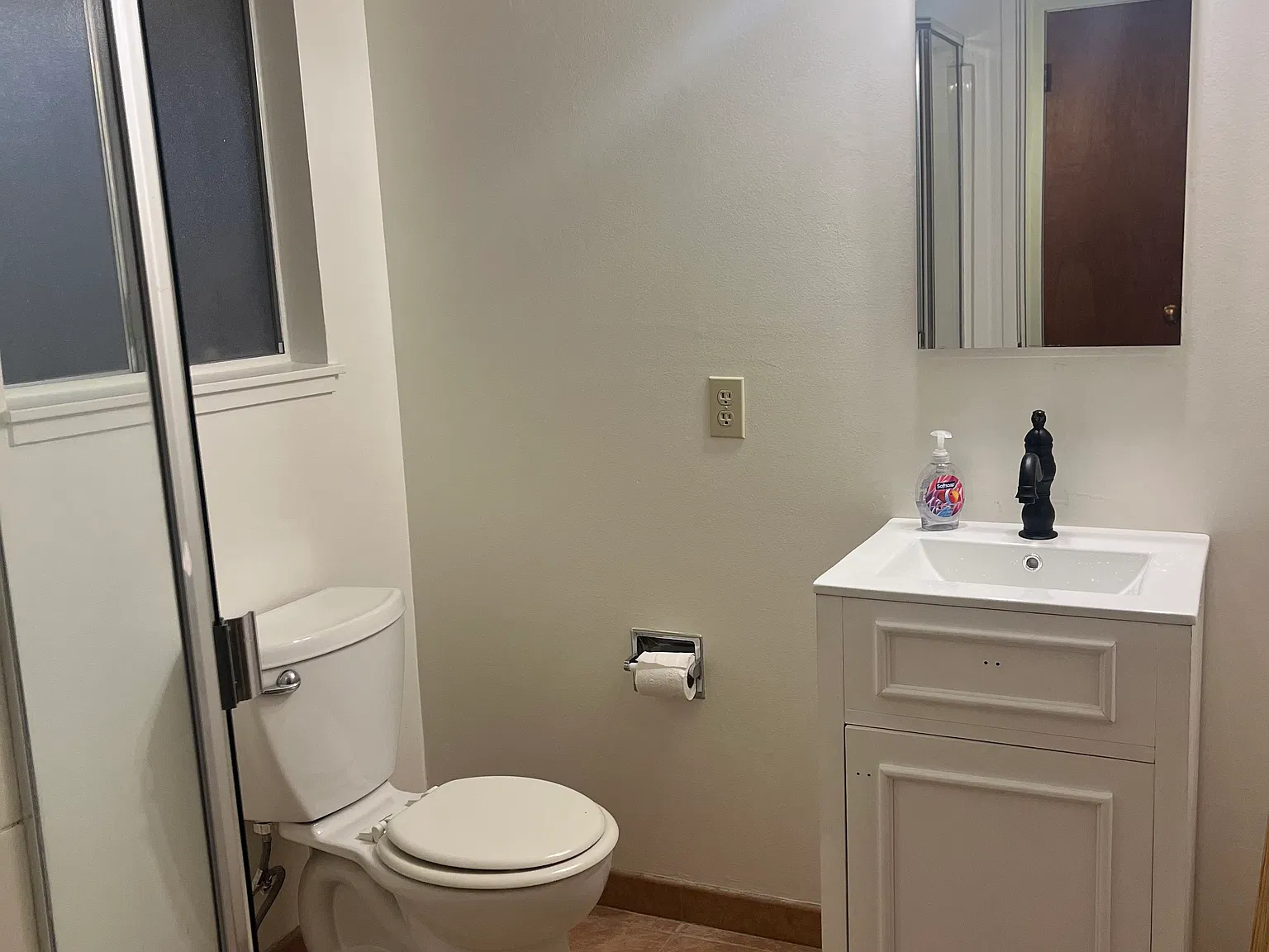 2 bed, 1.5 bath, 800 sqft, $3,250 — Photo 3