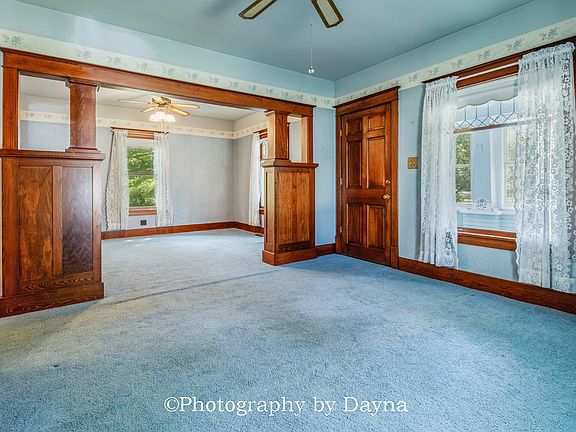4th image of 502 E 4th St