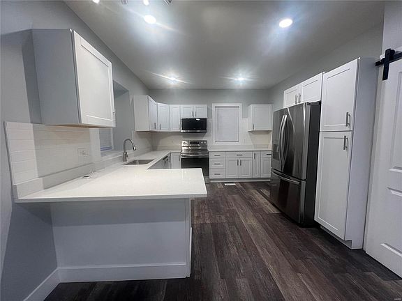 4th image of 1507 Purdue Ave