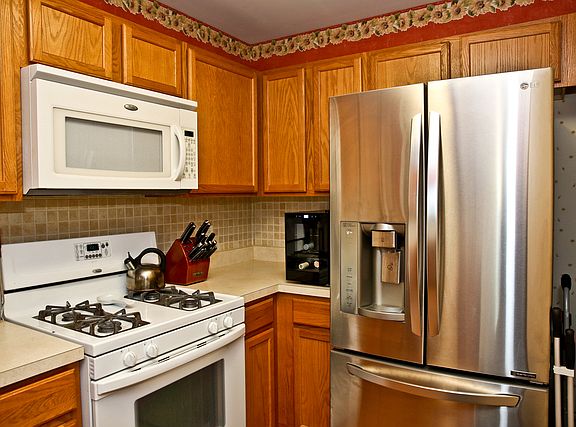 3rd image of 542 Blue Springs Dr #41-2
