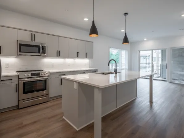 2704 Clifton Ave APT 210, Nashville, TN 37208