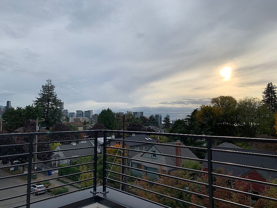 2nd image of 920 Broadway E
