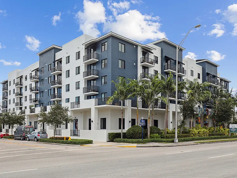 Bay Village1 — Photo 31