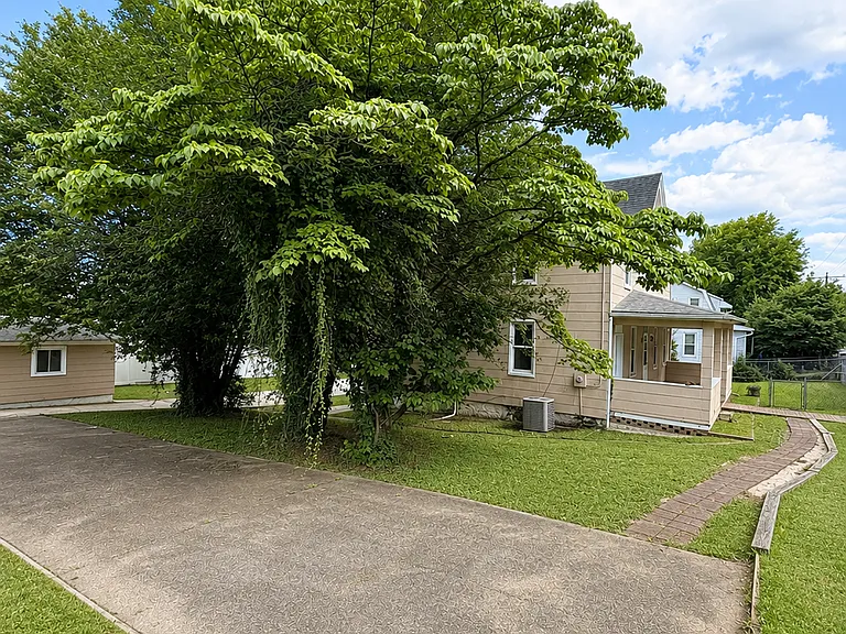 6125 Everall Ave — Photo 12