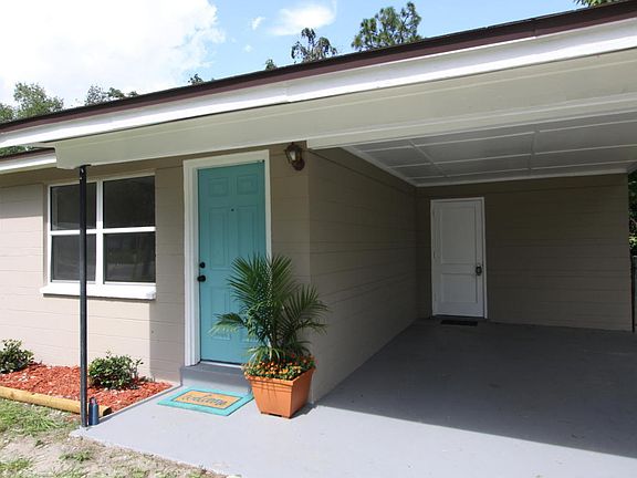 3rd image of 144 Canis Dr E