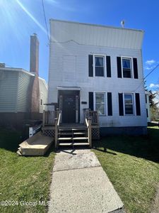 10 Northern Drive, Troy, NY, 12182