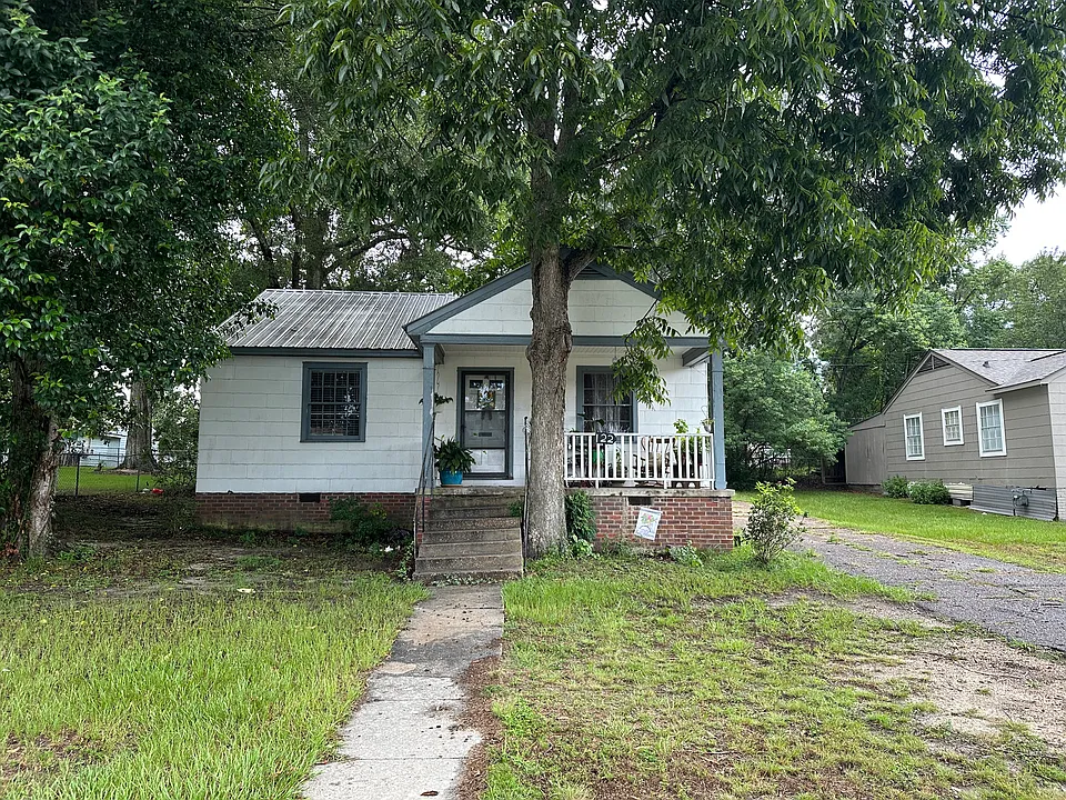 122 Old Corinth Rd