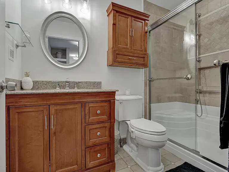 19 Horseshoe Ct #19 — Photo 17
