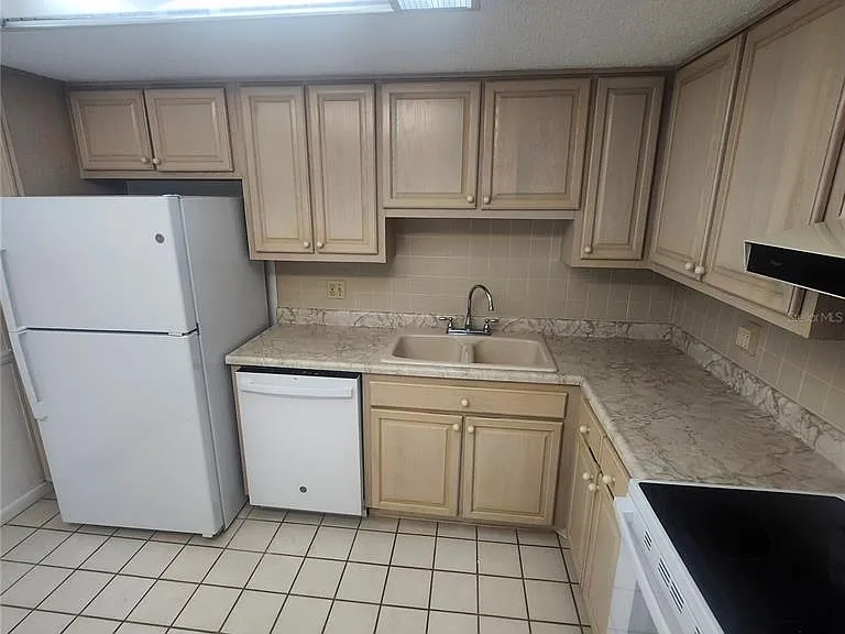 675 S Gulfview Blvd #606 — Photo 12
