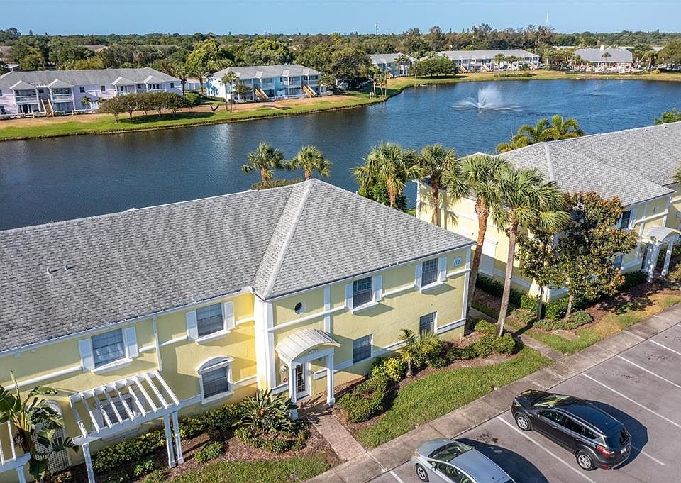 1st image of 220 Pompano Dr SE APT D