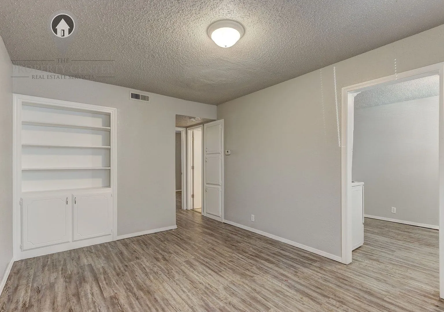 Autumn Gate Apartments — Photo 1