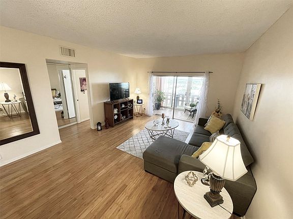2nd image of 4330 Hillcrest Drive #1008
