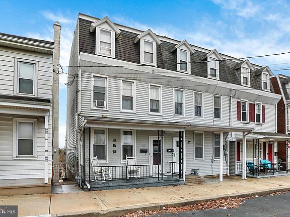 3rd image of 410 Maple St