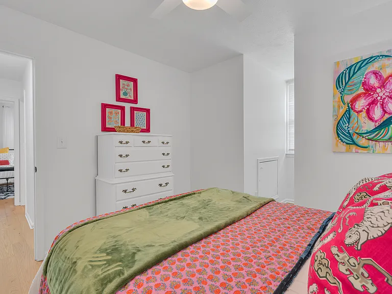 213 Landwood Ave — Photo 19