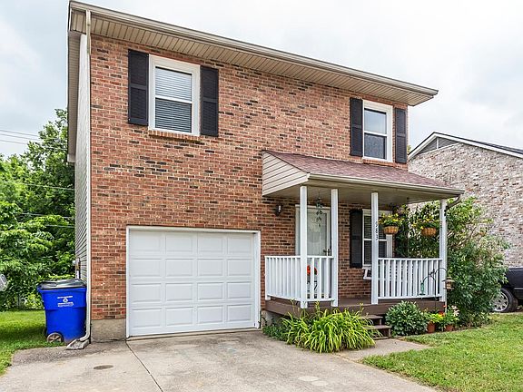 2nd image of 983 Tatesbrook Dr