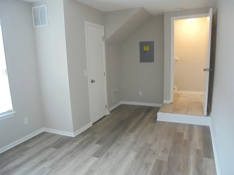 1847 Grandview Pl — Photo 34
