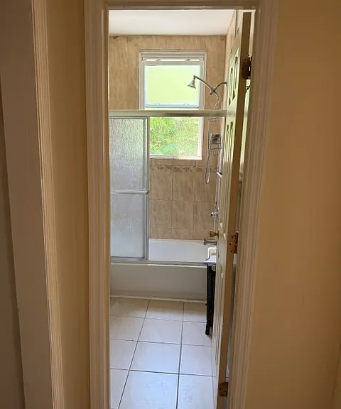 1398 E 98th St #2 — Photo 8