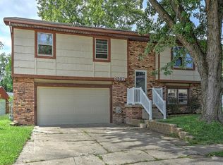 4507 E Beacon Ct, Decatur, IL 62521