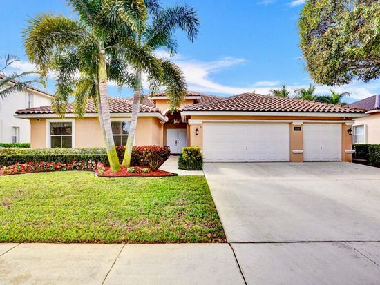 5568 Lake Shore Village Circle, Lake Worth, FL 33463
