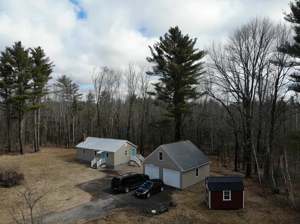 573 New England Road, Searsmont, ME 04973