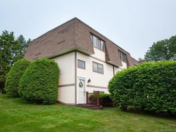 25 Salmon Run #25, Suffield, CT 06078