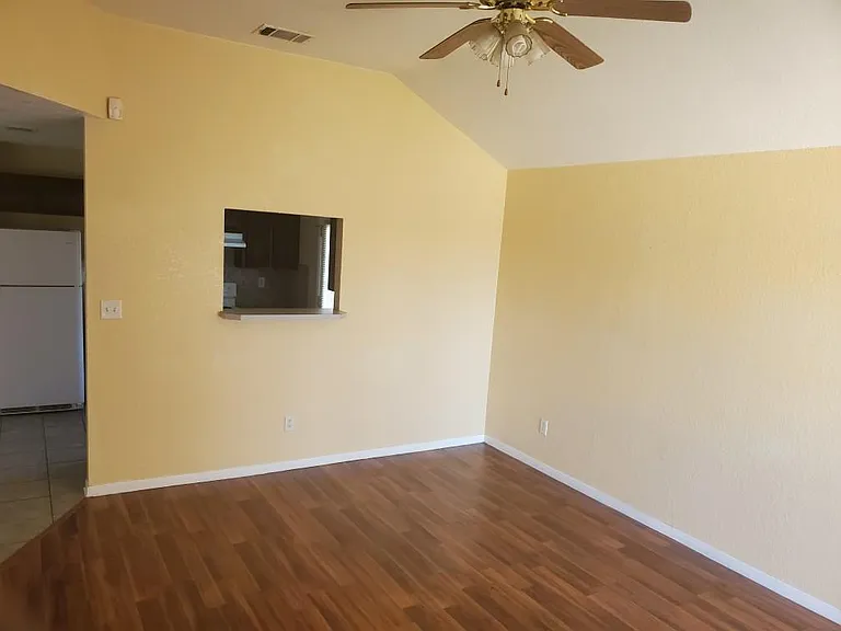 4409 Thunder Creek Dr #B — Photo 11