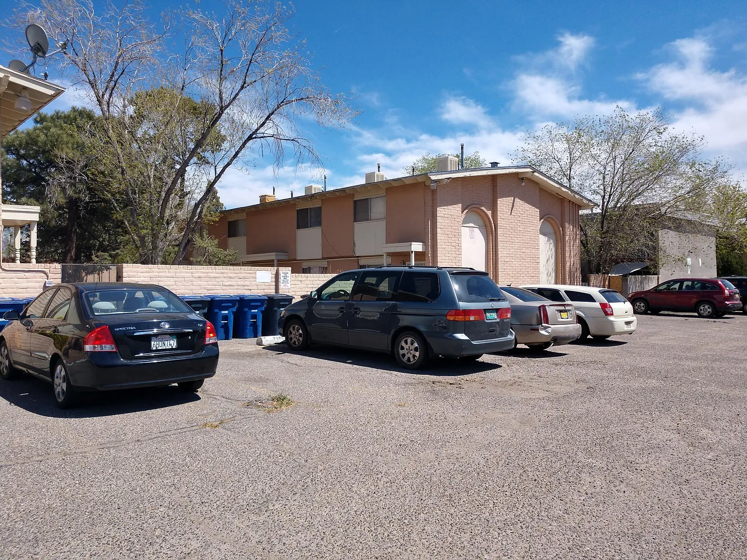 3 bed, 1.5 bath, 1250 sqft, $1,500 — Photo 1