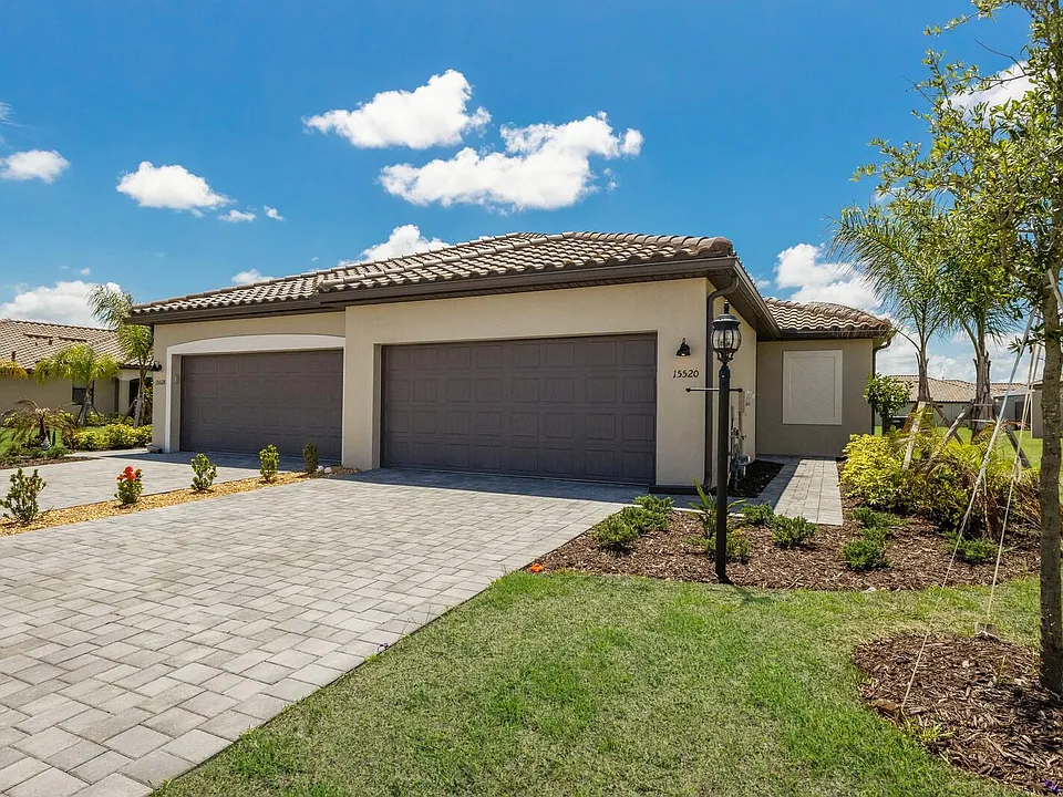15520 Sunny Day Dr