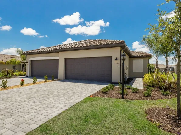15520 Sunny Day Dr, Bradenton, FL 34211