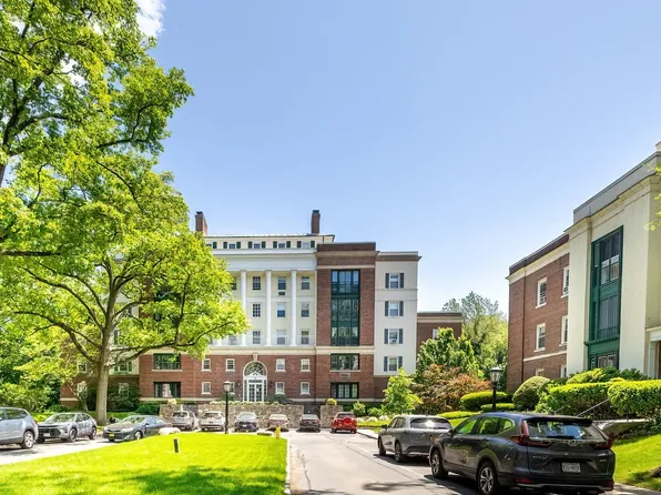 9 Brooklands #3D, Bronxville, NY 10708