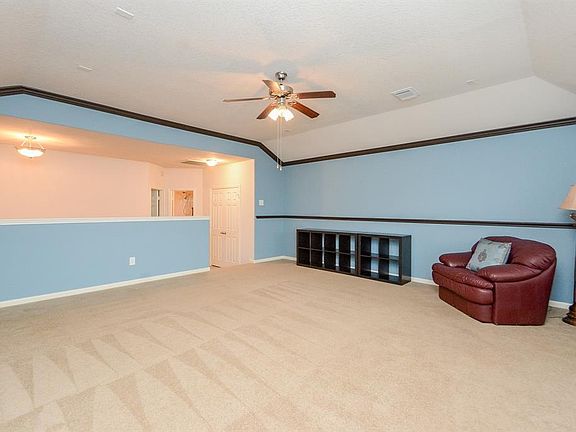 4th image of 9415 Fawn Park Ct