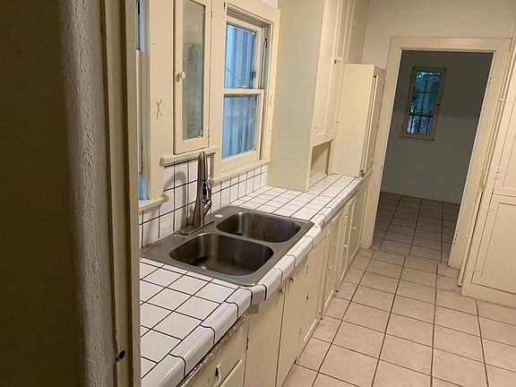 5th image of 1741 N Alvarado St