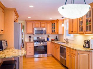 10 Summer St, Sharon, MA 02067