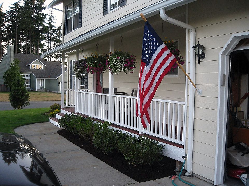 1st image of 287 SW Roeder Dr