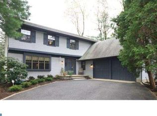 8 Oxford Ct, Voorhees, NJ 08043
