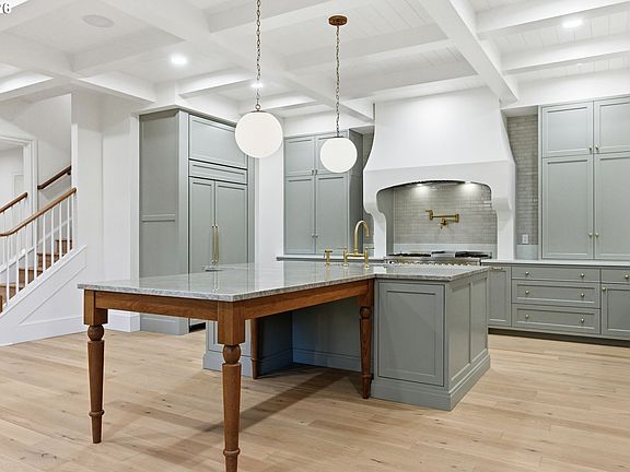 4th image of 1415 SW Military Rd