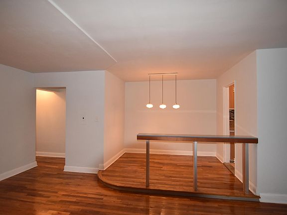 2nd image of 2900 Ocean Ave