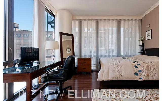 Sold by Douglas Elliman | media 16