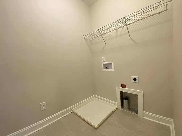 261 Summerlyn Dr — Photo 24