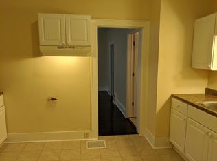 3520 N 9th St #3520, Milwaukee, WI 53206