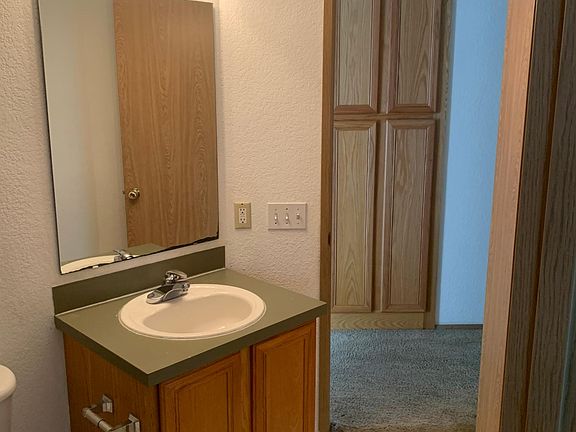 5th image of 2630 Lincoln Way #C-20