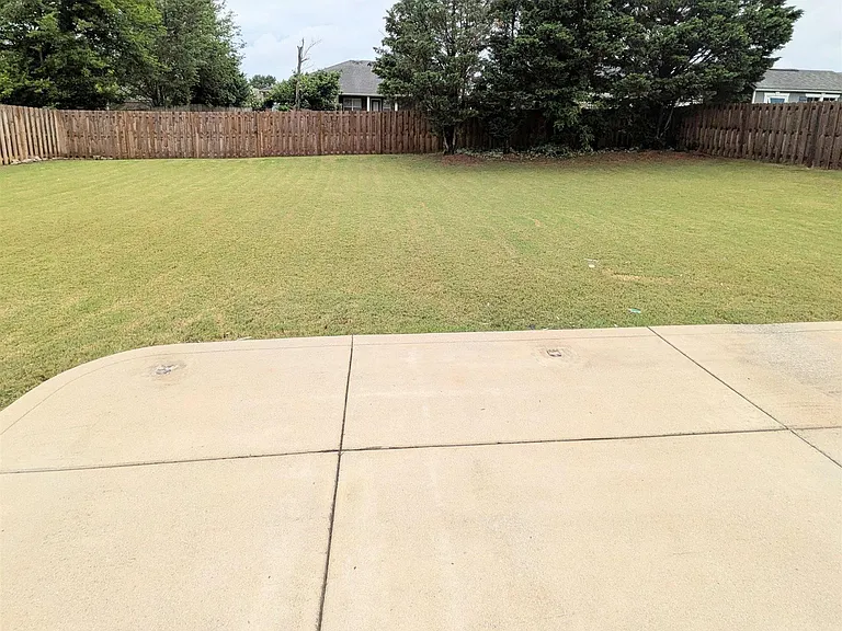 102 W Kilburn Cir — Photo 27