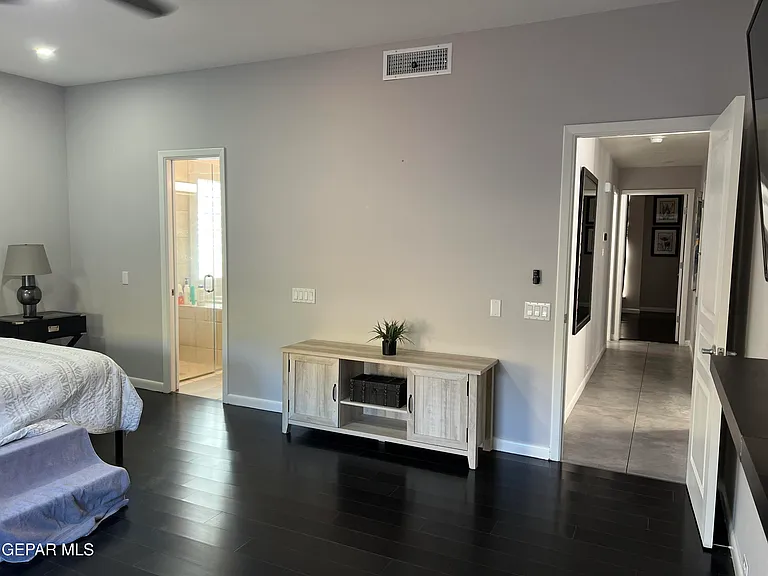 5656 Burning Tree Dr — Photo 43