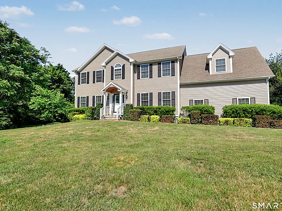 4th image of 156 Soundview Avenue