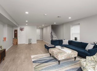 89 W 43rd St SUITE 1, Bayonne, NJ 07002